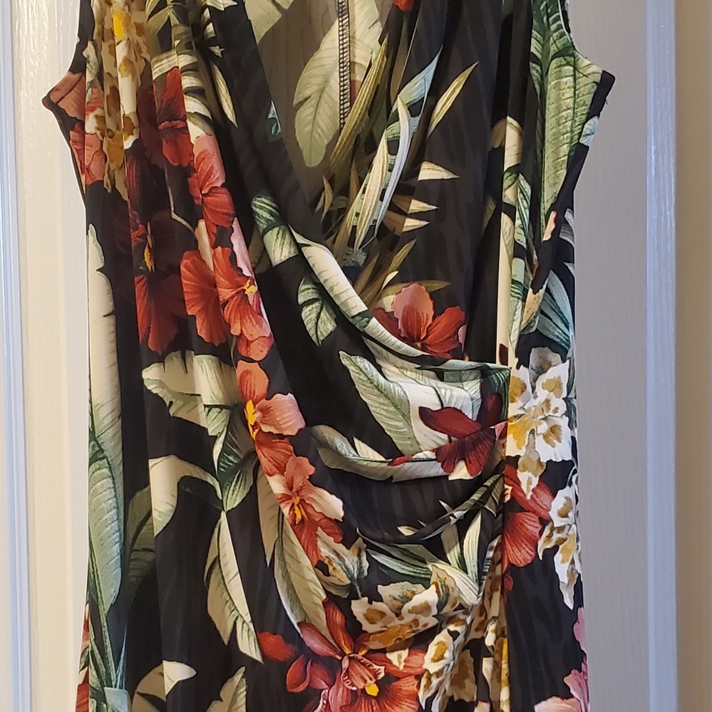 Tommy Bahama Oceanic Orchid Floral Sleeveless Maxi Dress Sz S Black, Red. NWOT - Picture 14 of 15